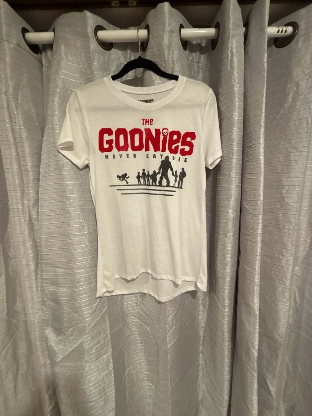 The Goonies Never Say Die White Graphic T-Shirt Small